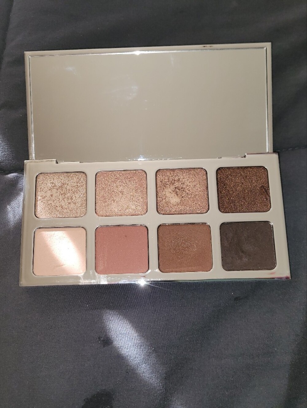 Makeup Lot w/ NARS, IL MAKIAGE, Wander Beauty, and Alamar Beauty - Picture 9 of 13